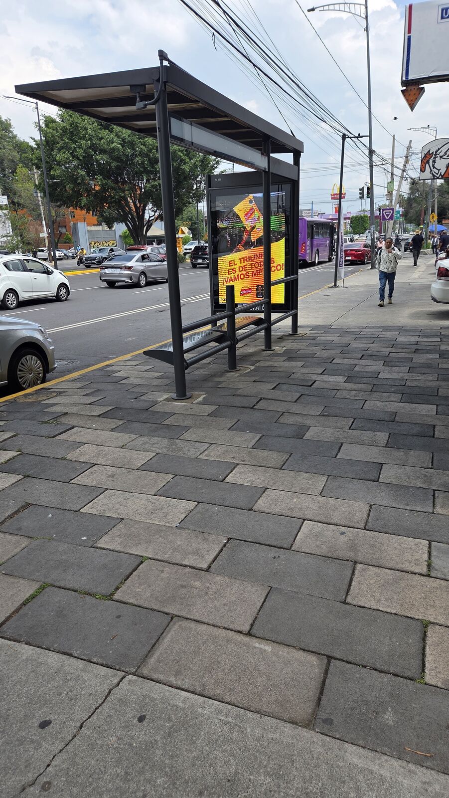 Banqueta con placa de concreto